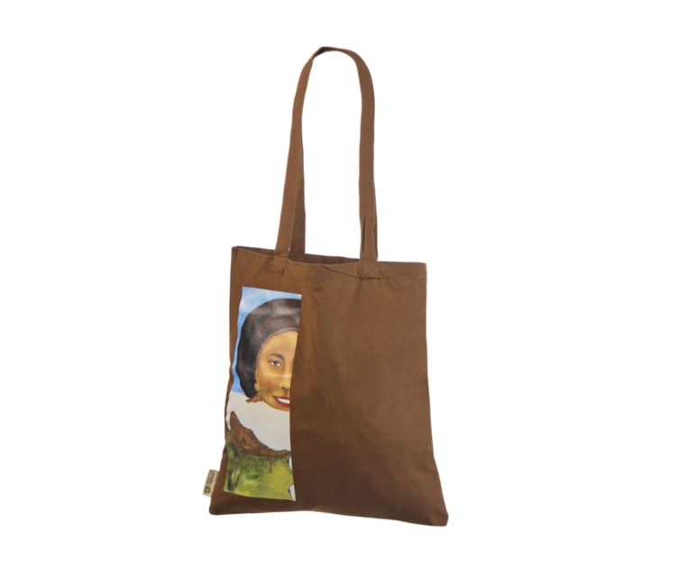 Rostfärgade tygkassar i återvunnen bomull. Storlek: 38×42 cm.